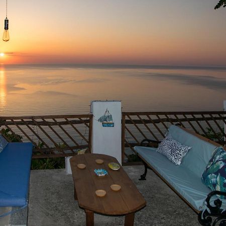 Balcony On The Rocks Villa Agioi Saranta Dış mekan fotoğraf