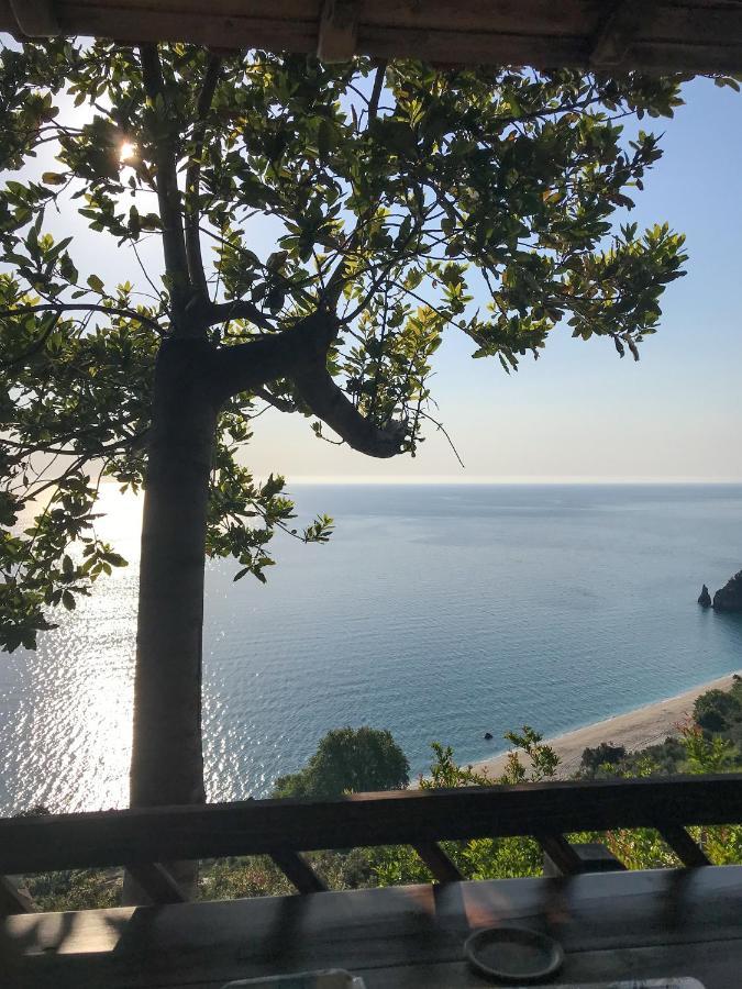 Balcony On The Rocks Villa Agioi Saranta Dış mekan fotoğraf